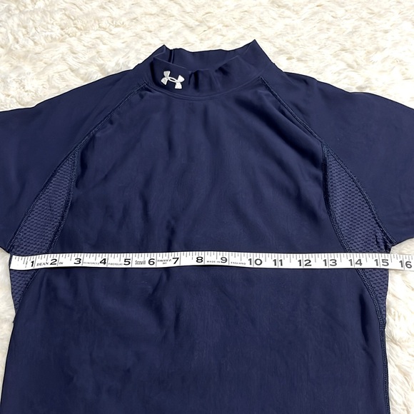 Under Armour short sleeve cold weather gear mock turtleneck - Picture 5 of 7